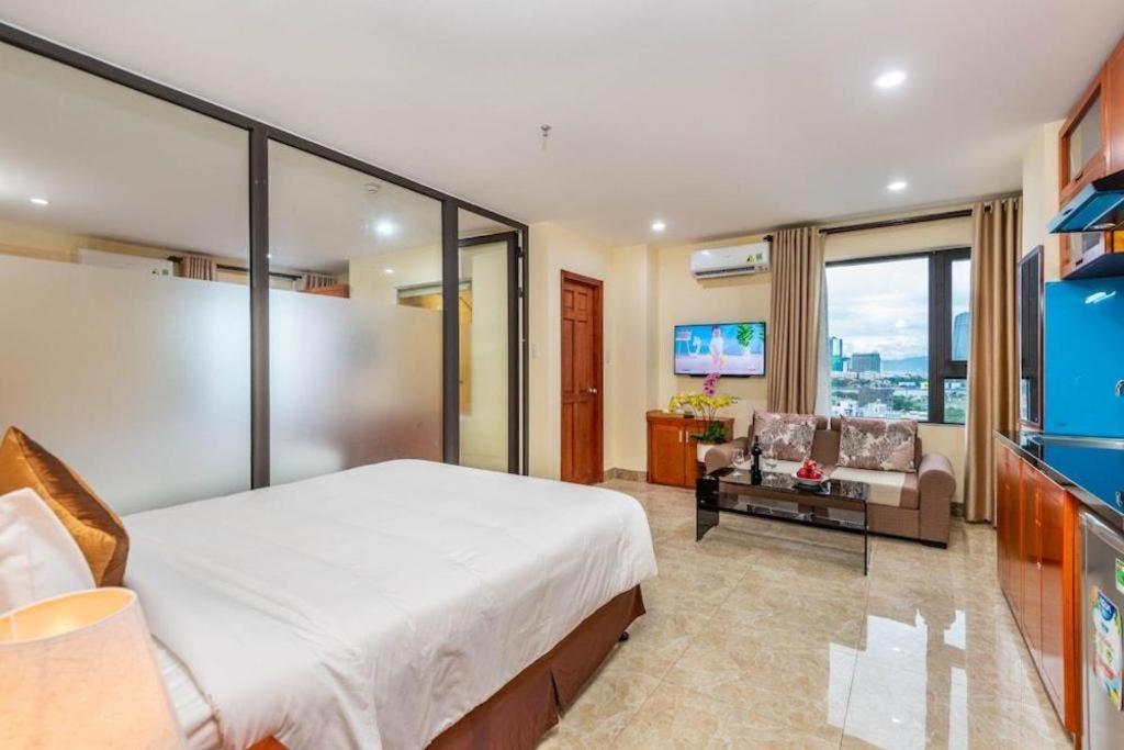 An Thuyen Hotel Дананг Экстерьер фото